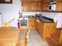 Chalet Les Pernettes - Kitchen/dining area