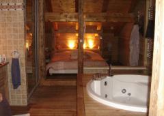 Planet Gliss - Master bedroom and en-suite