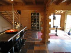Chalet Provenat - Living area and stairs