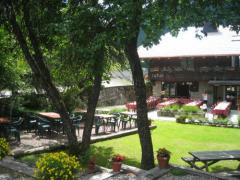 Chalet Rufus - The gardens and terrace