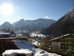 Le Petit Kinkin - Winter view across valley to La Grande Terche