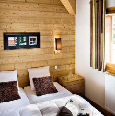 Appt. Silverstone Lodge, Penthouse - Example - bedroom