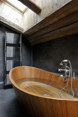 Chalet Sochi - The bath in the master bedroom