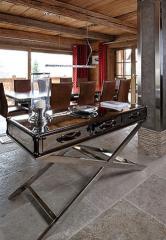 Chalet Sochi - Living space and dining area