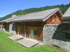 Chalet Tintin - The back of the chalet with terrace