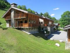 Chalet Tintin - The other chalets, Tintin is the middle one