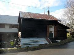 Chalet Vigny - The side of the chalet from the road